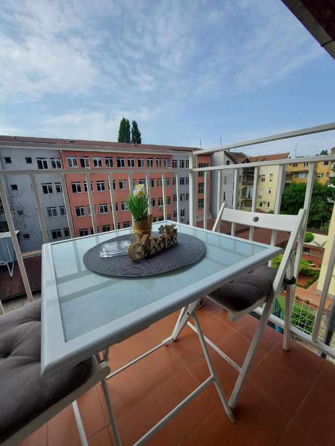 Center Danube Street Apartment Novi Sad Exteriör bild
